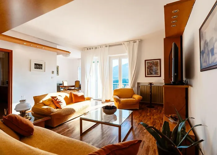 Il Raggio Di Sole By Interhome شقة