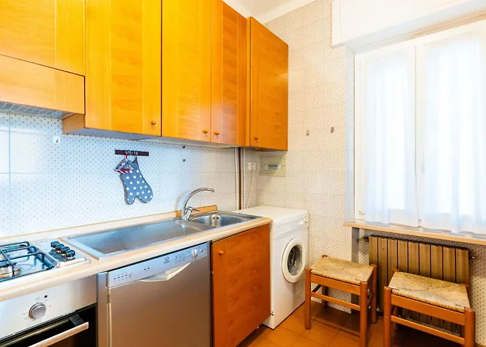 شقة Il Raggio Di Sole By Interhome *